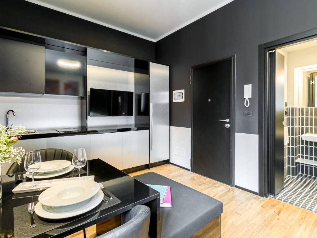 intera palazzina in vendita a Milano in zona Bovisa