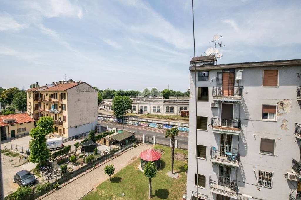 appartamento in vendita a Milano in zona Ortica