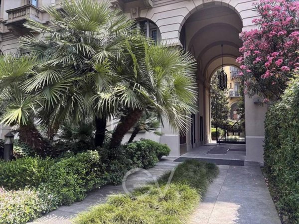 appartamento in vendita a Milano in zona Porta Venezia