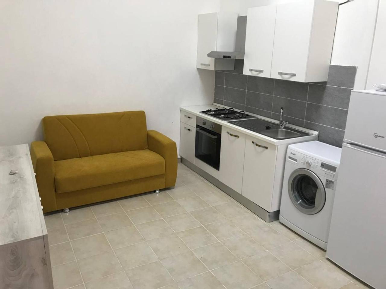 appartamento in vendita a Milano in zona Rottole