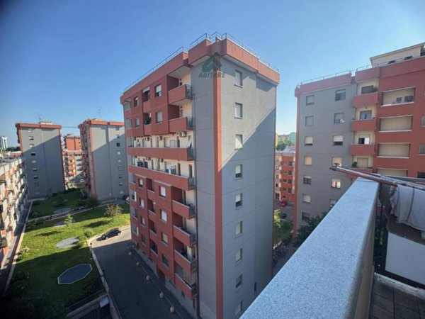 appartamento in vendita a Milano in zona Forze Armate
