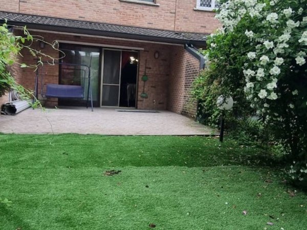 casa indipendente in vendita a Milano in zona Famagosta