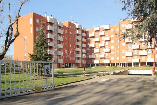 appartamento in vendita a Milano in zona Forze Armate