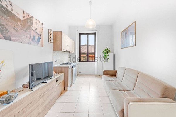 appartamento in vendita a Milano in zona Famagosta