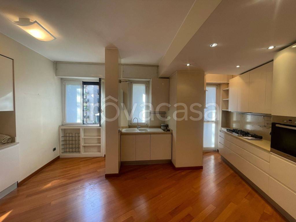 appartamento in vendita a Milano in zona Città Studi