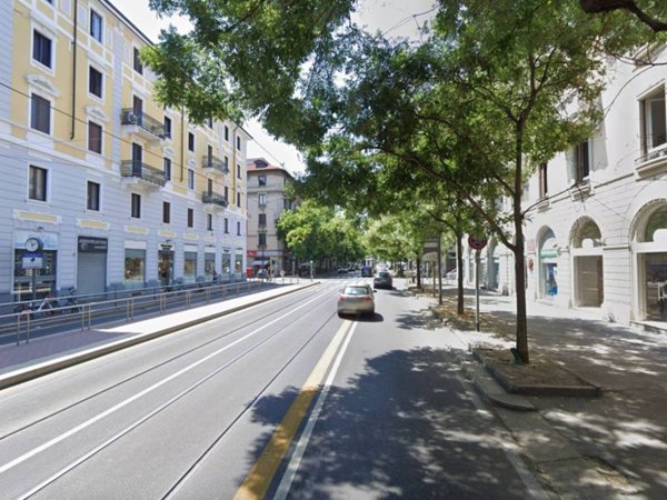 negozio in vendita a Milano in zona XXII Marzo