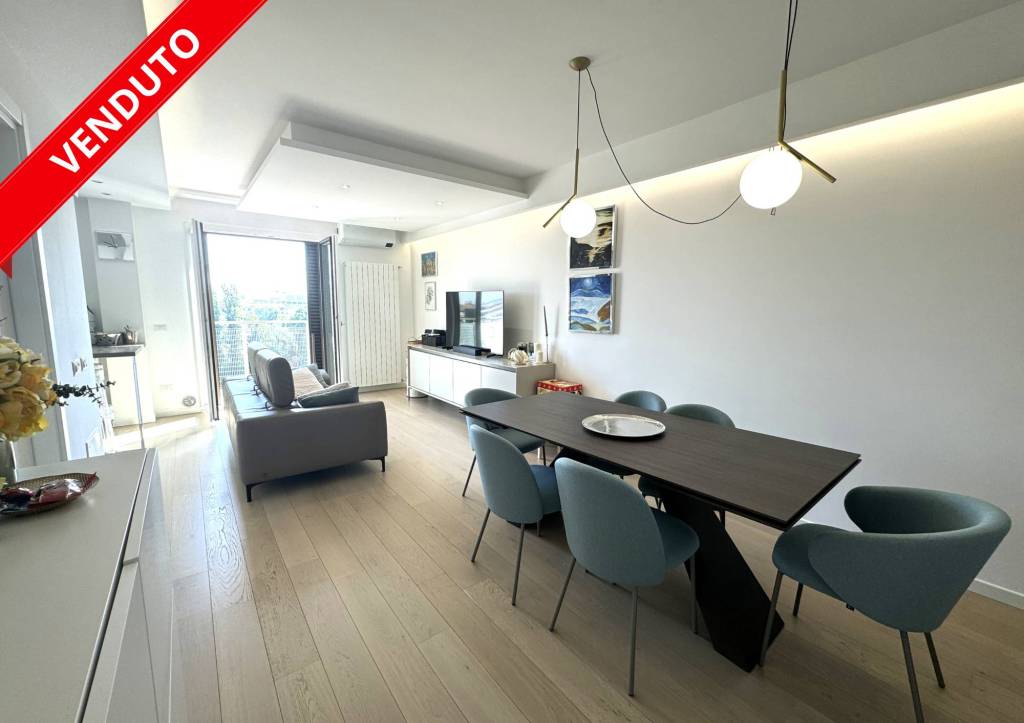 appartamento in vendita a Milano in zona Vigentino