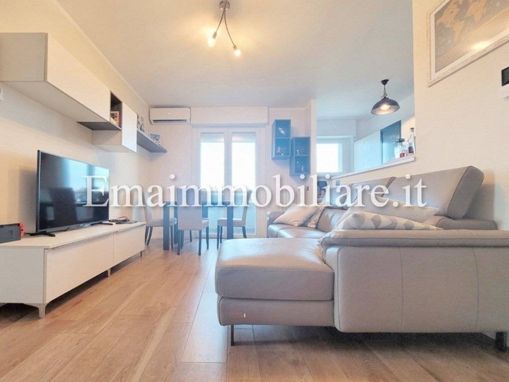 appartamento in vendita a Milano in zona Gallaratese