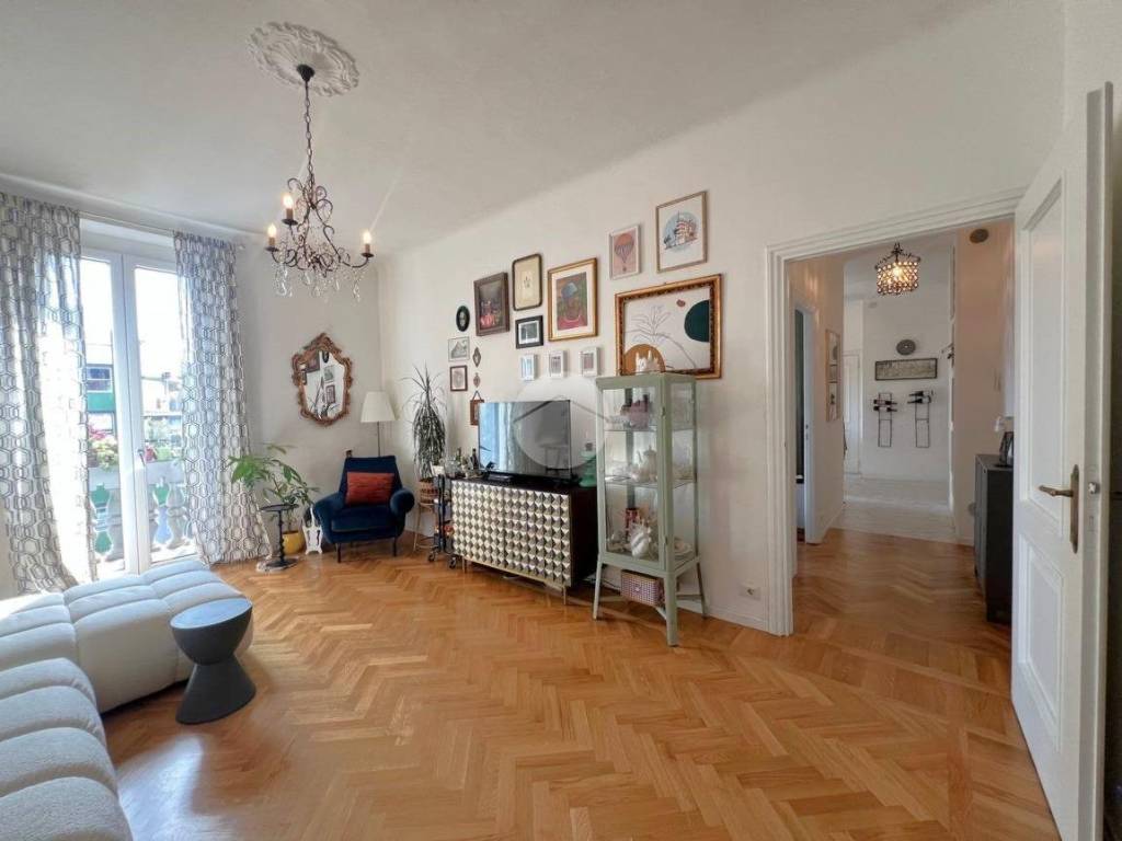 appartamento in vendita a Milano in zona Dergano
