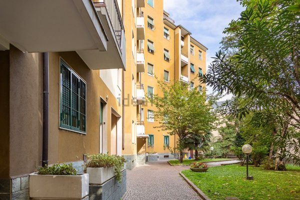 appartamento in vendita a Milano in zona Il Portello