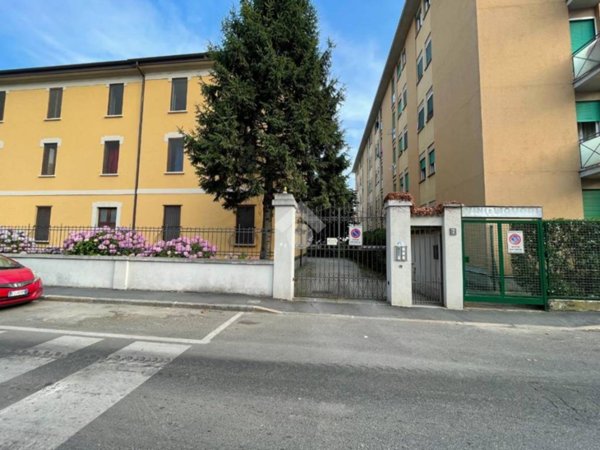 appartamento in vendita a Milano in zona Niguarda