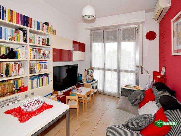 appartamento in vendita a Milano in zona Barona