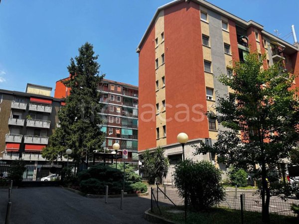 appartamento in vendita a Milano in zona Corvetto