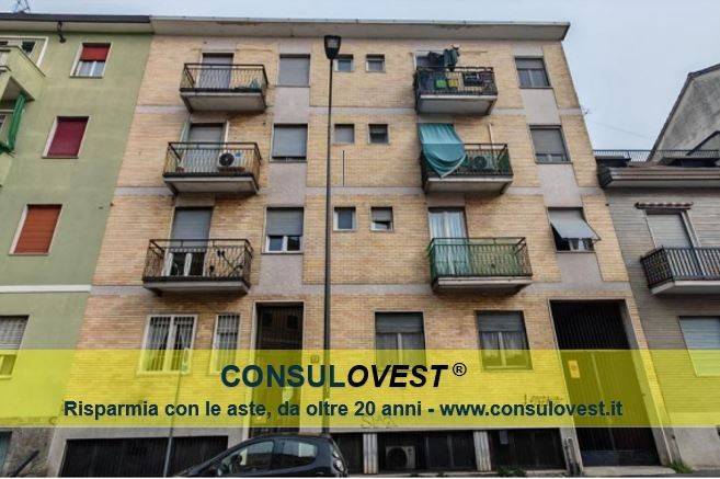 appartamento in vendita a Milano in zona Baggio