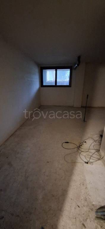 locale commerciale in vendita a Milano in zona San Siro