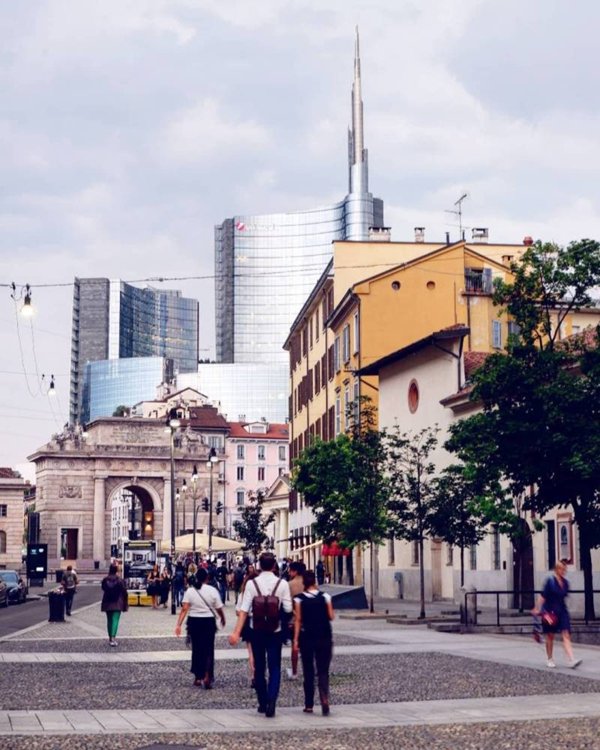 negozio in vendita a Milano in zona Porta Garibaldi