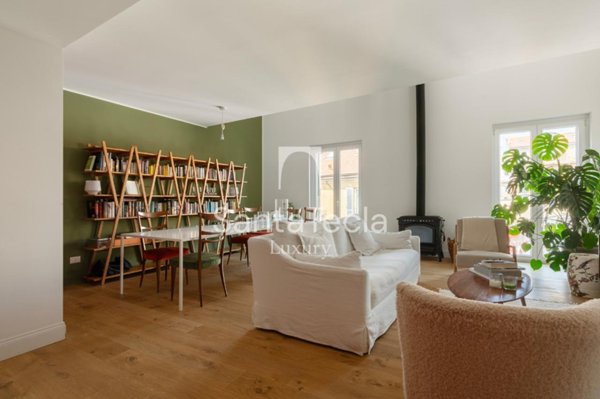 appartamento in vendita a Milano in zona Sempione