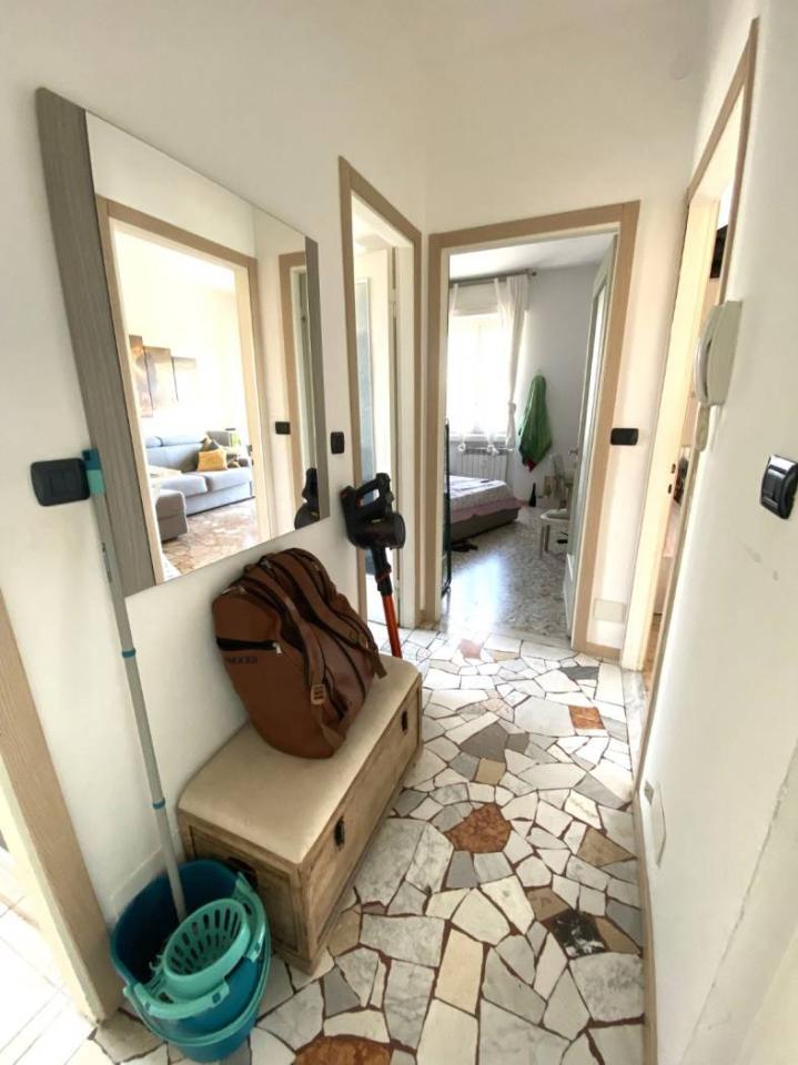 appartamento in vendita a Milano in zona Famagosta
