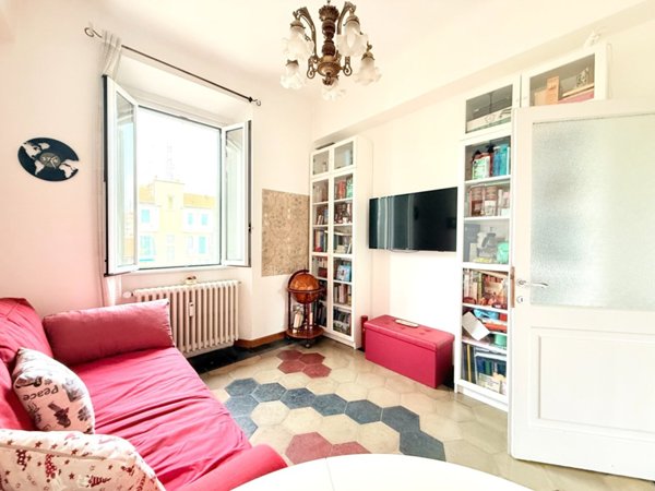 appartamento in vendita a Milano in zona Cagnola