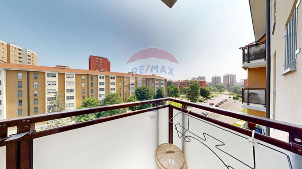 appartamento in vendita a Milano in zona Gallaratese