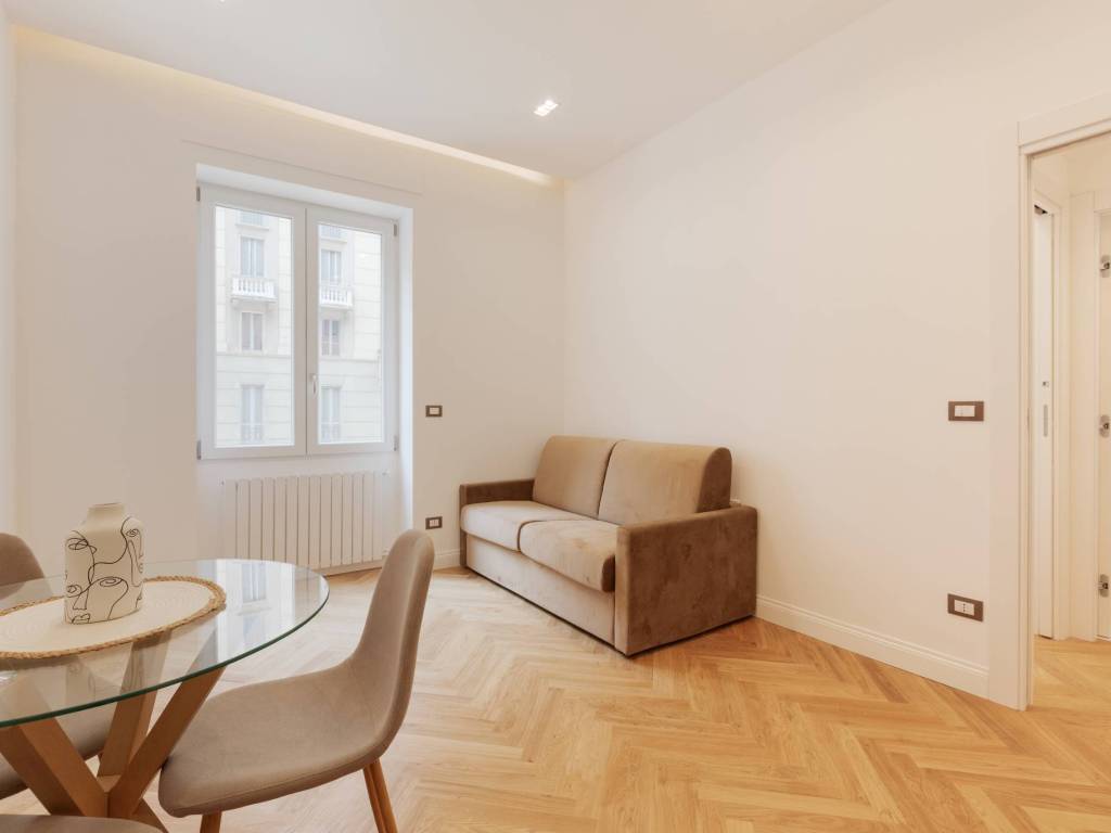 appartamento in vendita a Milano in zona Guastalla