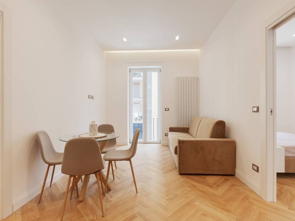 appartamento in vendita a Milano in zona Guastalla