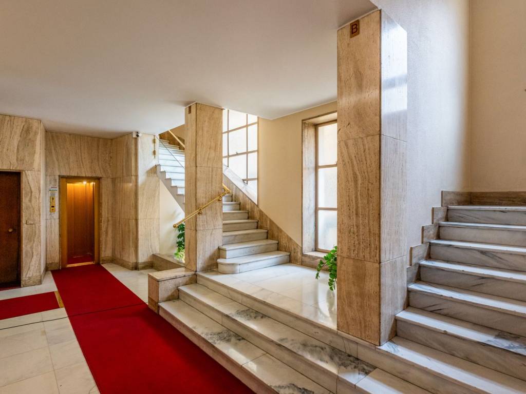 appartamento in vendita a Milano in zona Centro Direzionale