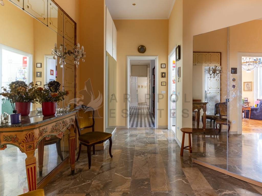 appartamento in vendita a Milano in zona Solari