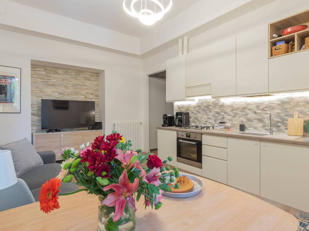 appartamento in vendita a Milano in zona Città Studi