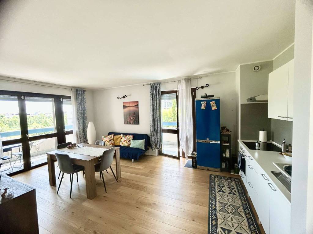 appartamento in vendita a Milano in zona Baggio