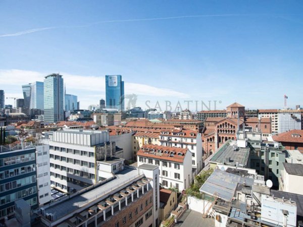 appartamento in vendita a Milano in zona Centro Direzionale