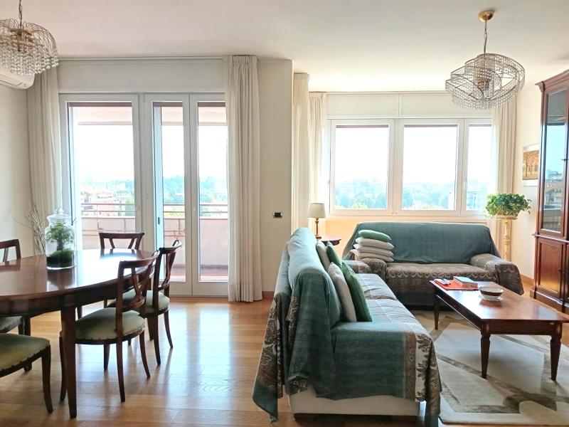 appartamento in vendita a Milano in zona Cagnola