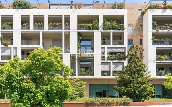 appartamento in vendita a Milano in zona Città Studi
