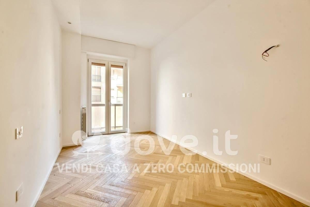 appartamento in vendita a Milano in zona Vigentino