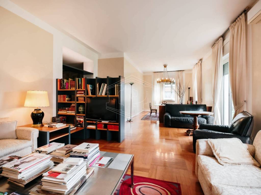 appartamento in vendita a Milano in zona Porta Venezia