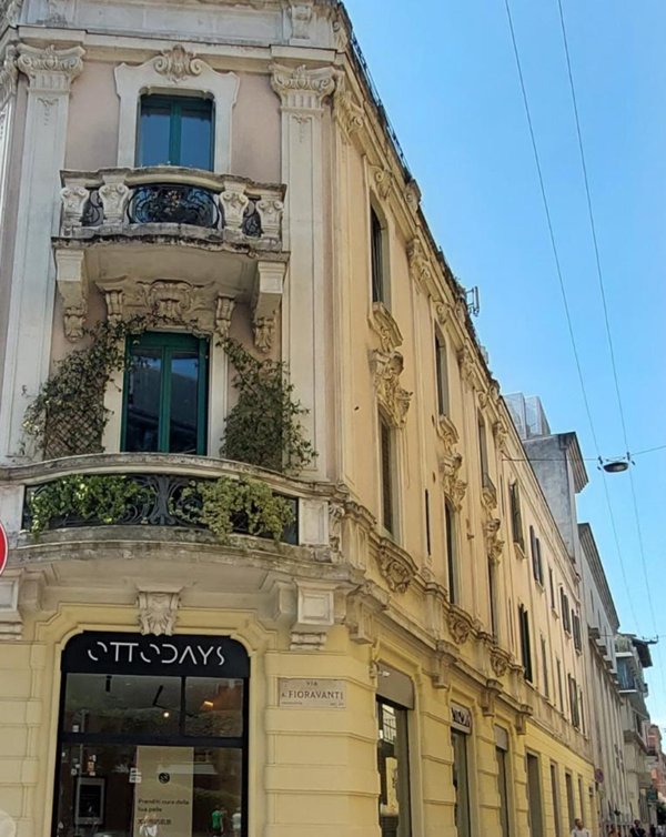negozio in vendita a Milano
