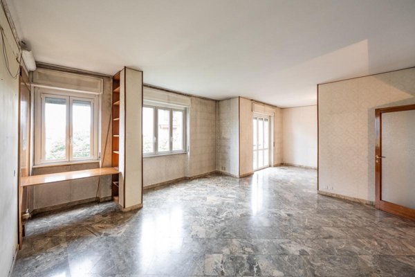 appartamento in vendita a Milano in zona Città Studi