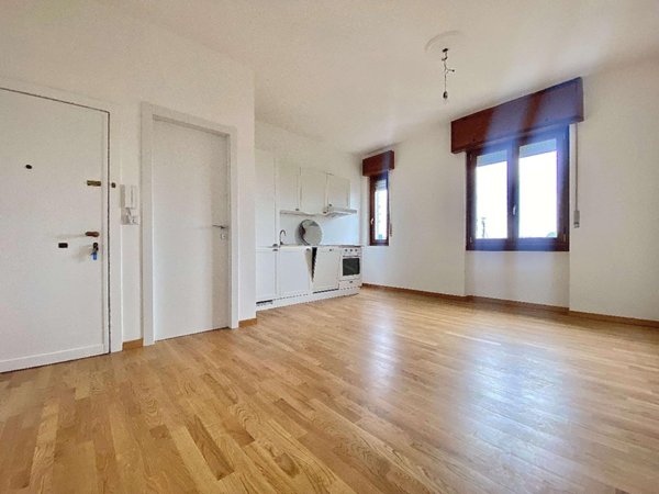 appartamento in vendita a Milano in zona Vigentino