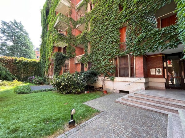 appartamento in vendita a Milano in zona Città Studi