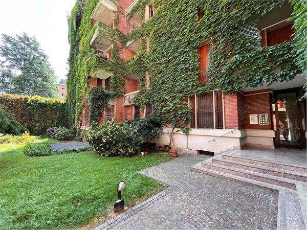appartamento in vendita a Milano in zona Città Studi