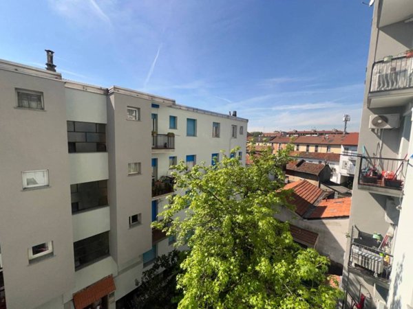 appartamento in vendita a Milano in zona Baggio