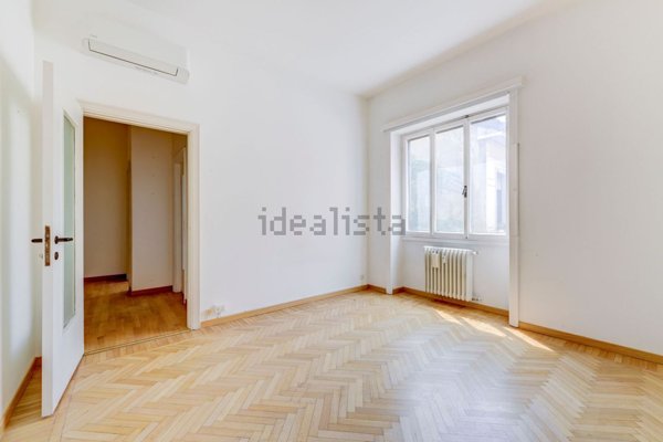 appartamento in vendita a Milano in zona Porta Nuova