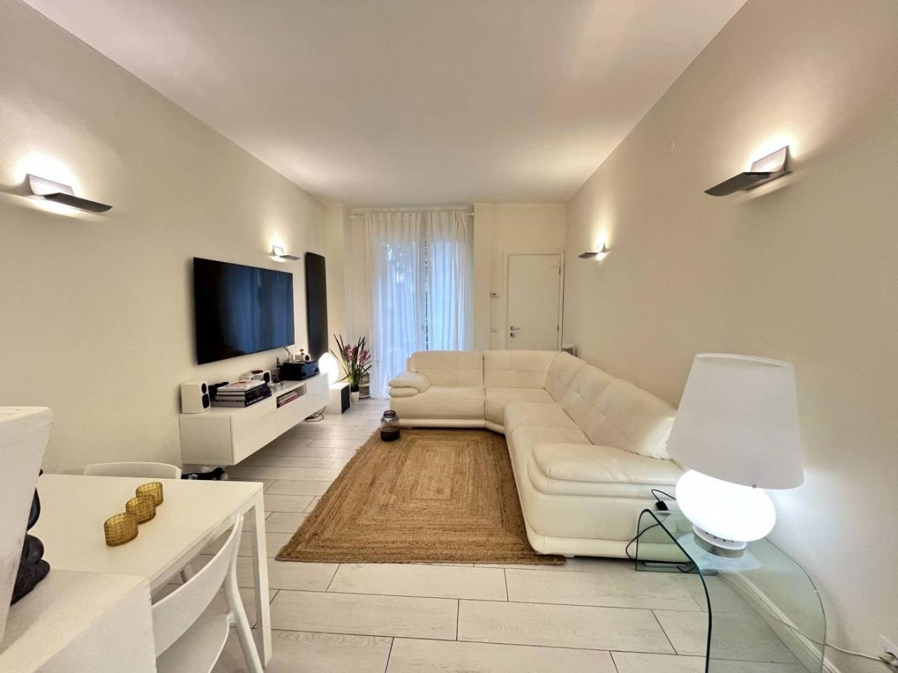 appartamento in vendita a Milano in zona Montalbino