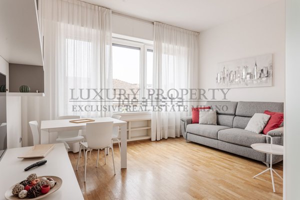 appartamento in vendita a Milano in zona Porta Nuova