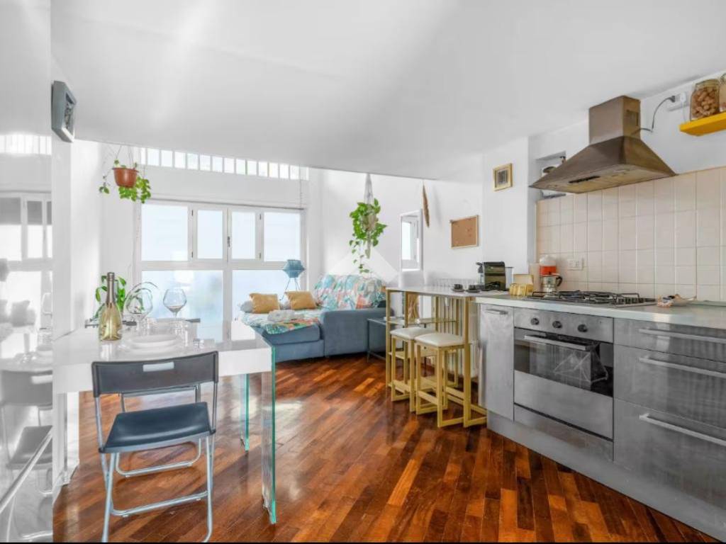 appartamento in vendita a Milano in zona Città Studi