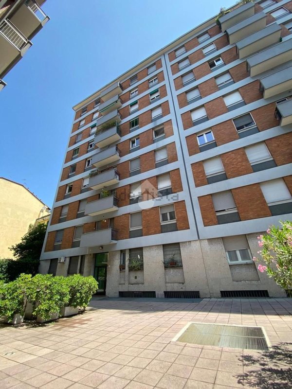 appartamento in vendita a Milano in zona Porta Venezia