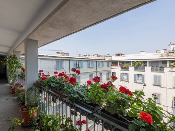 appartamento in vendita a Milano in zona Porta Nuova