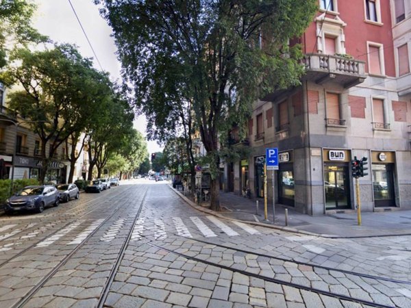 negozio in vendita a Milano in zona Isola