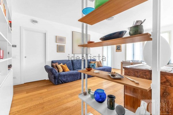 appartamento in vendita a Milano in zona Porta Genova