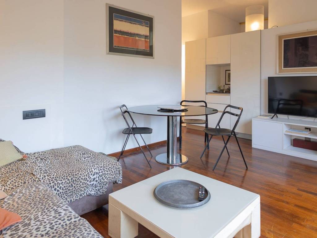 appartamento in vendita a Milano in zona Trenno